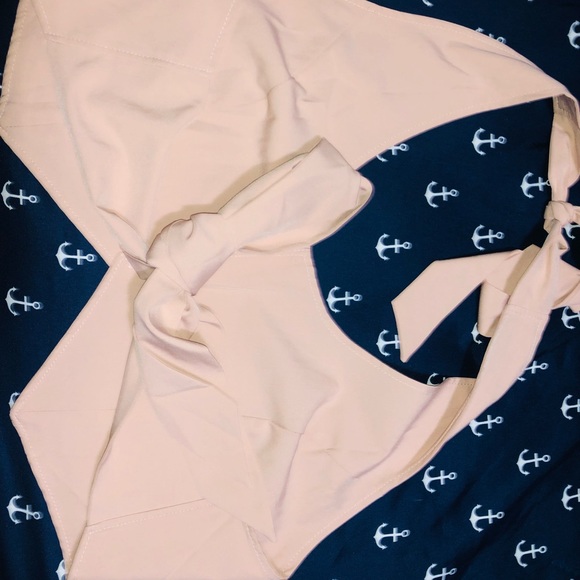 Backless top - Picture 4 of 4